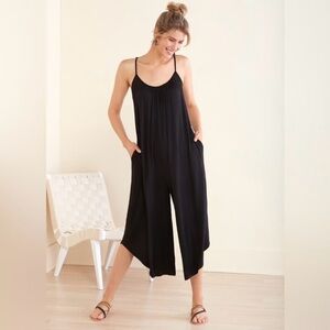 EDEN IN LOVE BLACK RELAXED JUMPSUIT